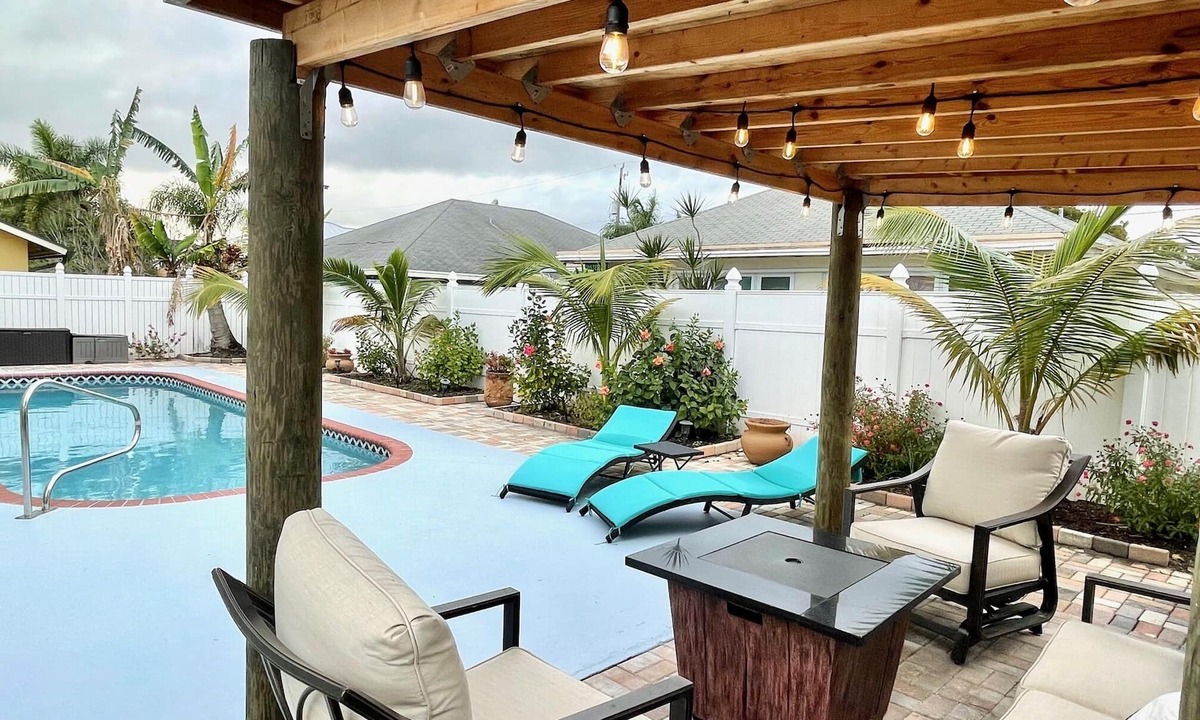 North Palm Beach Heights House | Perfect Jupiter Vacation House with Private Pool