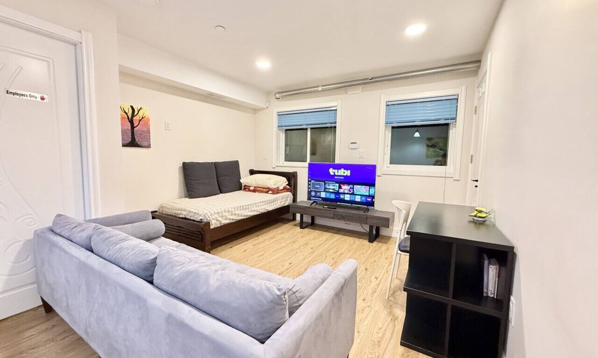 Maple Ridge Condo | Private Guest Suite, Two Parking Spaces