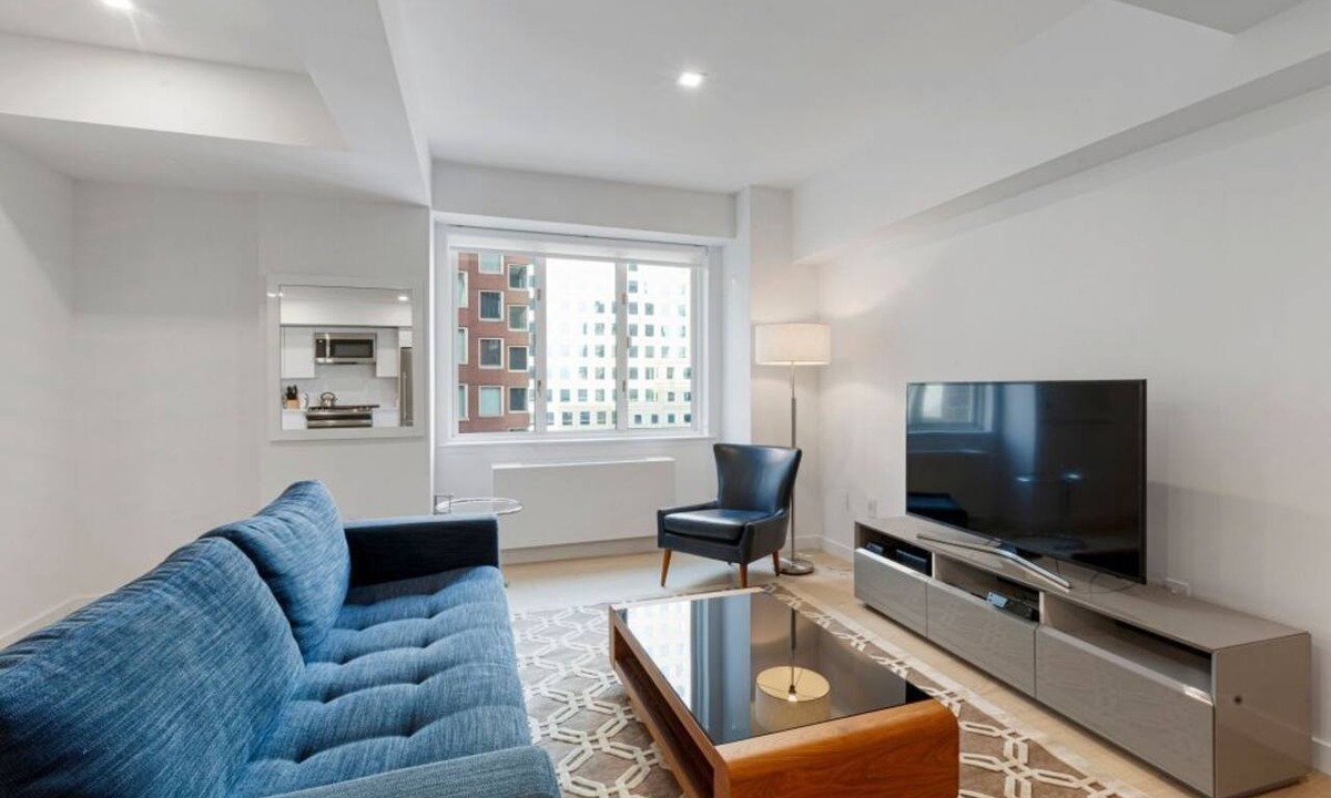 Battery Park City Condo | Rector Place Modern 1BR with Pool & BBQ Area