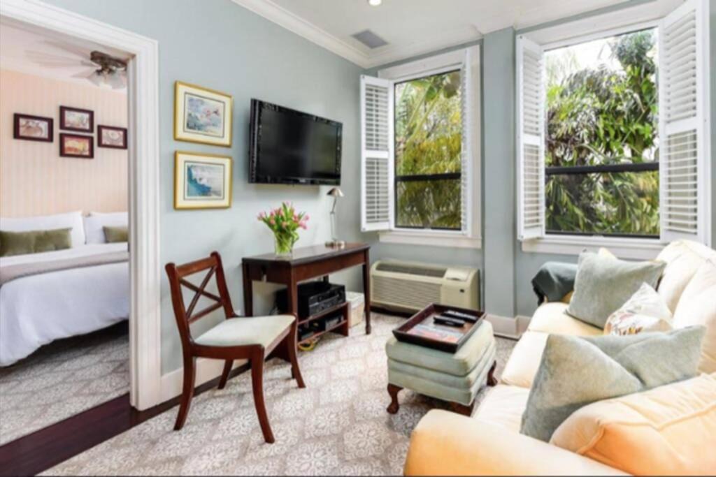 Palm Beach Apartment | REGENCY APARTMENT Palm Beach