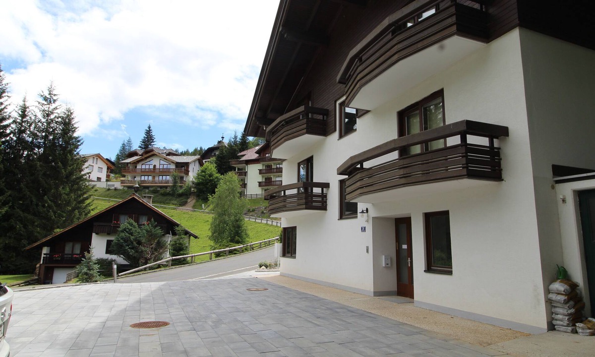 Bad Kleinkirchheim Condo | RMG ski-to-door family apartment Top 3