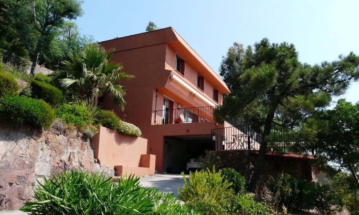 Theoule-Superieur House | Seaside villa, exceptional private estate with its 2 brothers creek