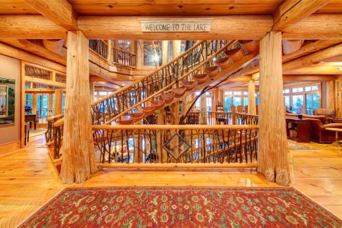 Cooperstown House | Seneca Lodge