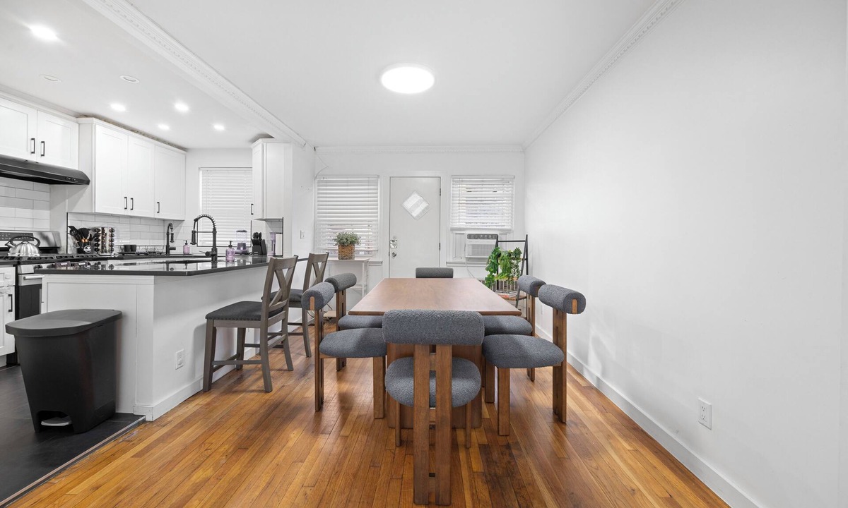 Crown Heights House | Spacious 3-Bedroom Duplex in the Heart of Crown Heights