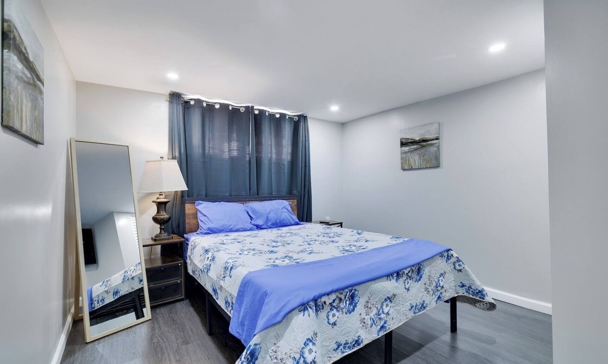 Weequahic House | Spacious 4BR Newark Home – Free Parking + NYC