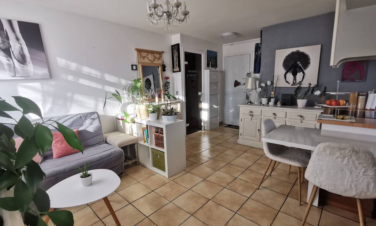 Novel Apartment | Spacious and cozy apartment with a flower-filled terrace in downtown Annecy