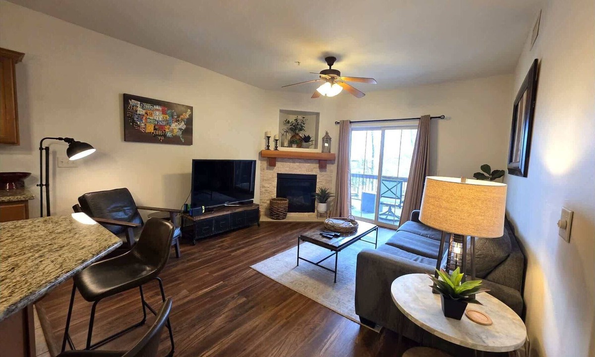Bear Hollow Village Condo | Spacious condo with pool, hot tub, garage, gym, & balcony - near Park City