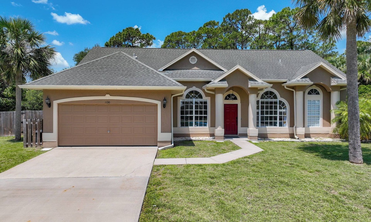 Interchange Square House | Spacious luxury with heated pool.