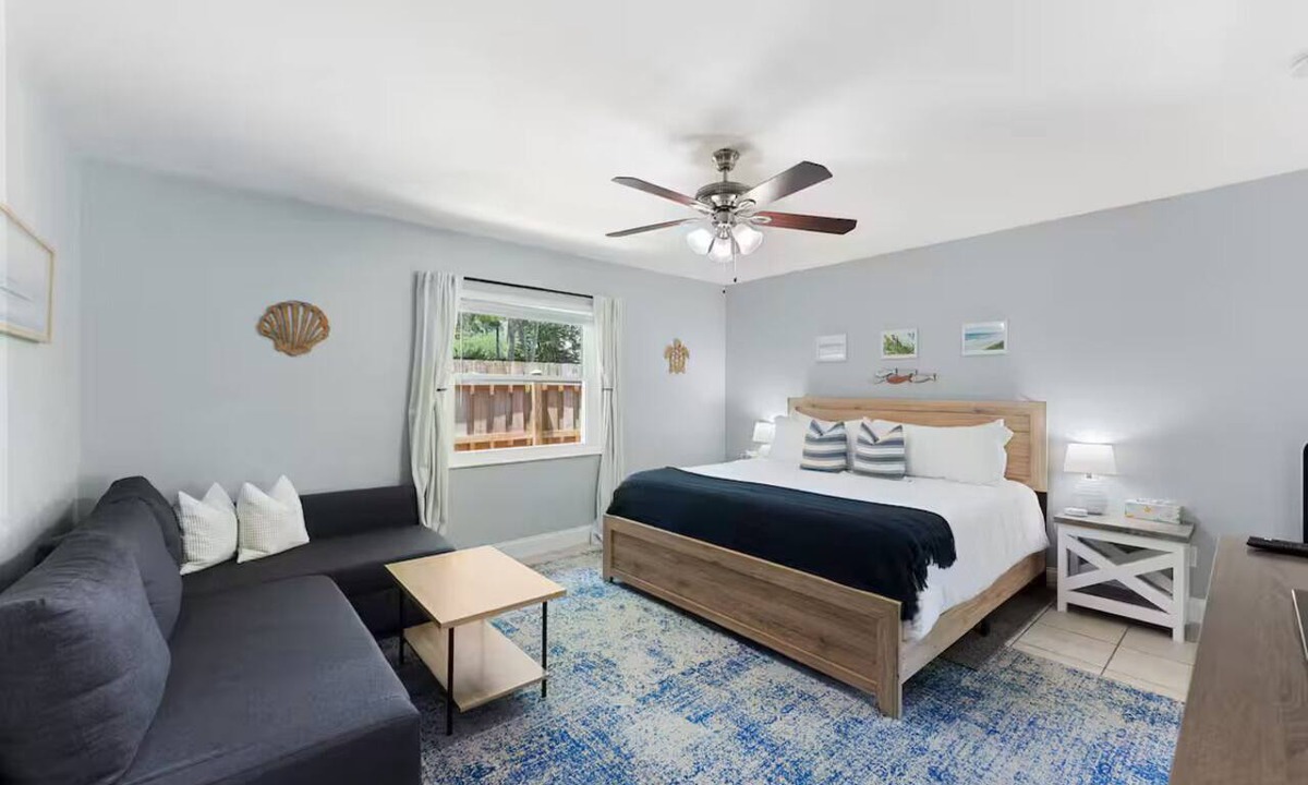 Port Orange Apartment | Spacious Master Suite w/Jetted Tub - 5 Miles to the Beach