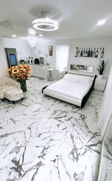 Hempstead Apartment | Studio guest house