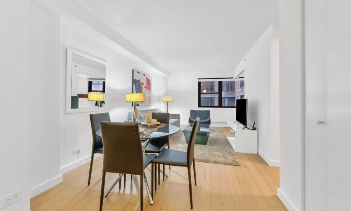 Tudor City Condo | Stylish 1BR Living with Fitness Center at The Nash