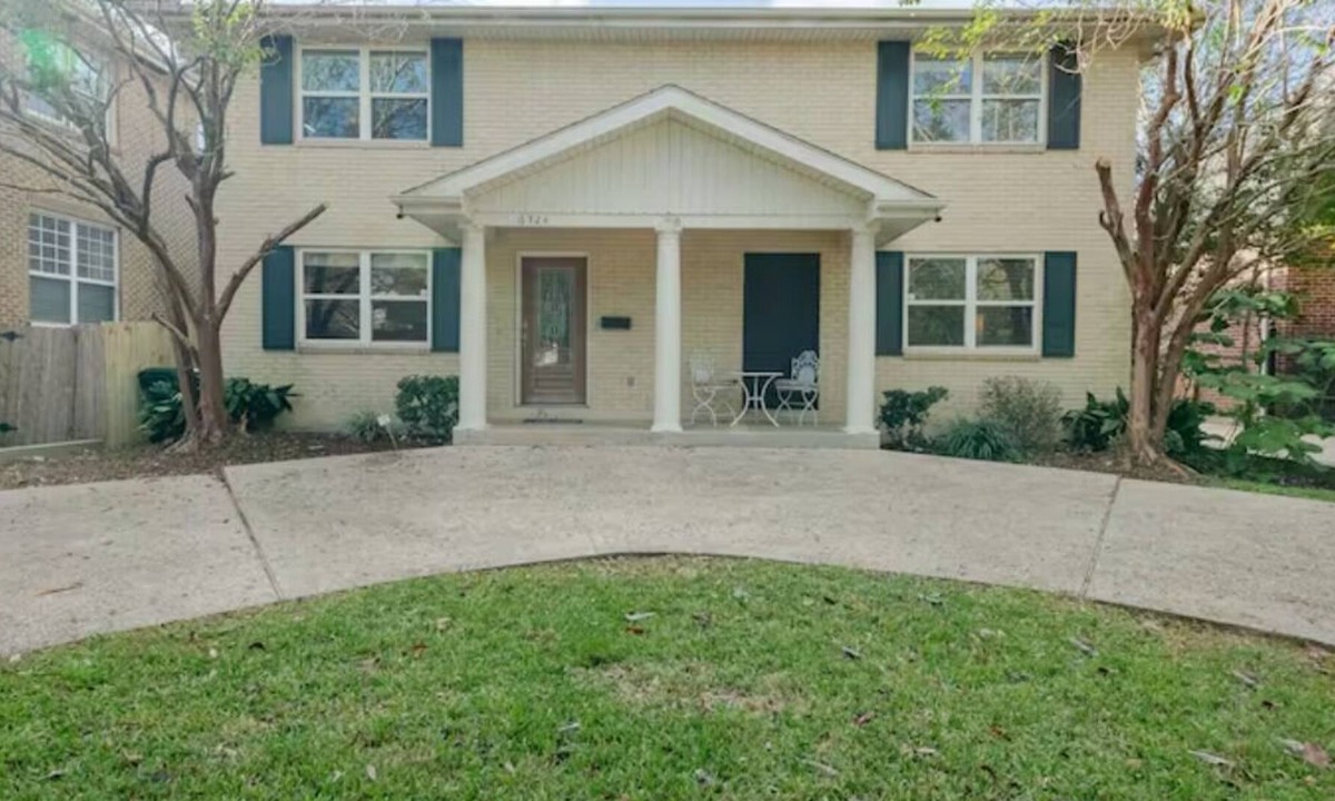 Lakeview House | Sweet Oasis - Close to City Park Sleeps 15