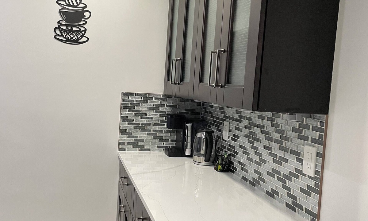 Roosevelt Apartment | Terrific 2-bedroom apartment in Roosevelt with AC, WiFi. Very peaceful & quiet