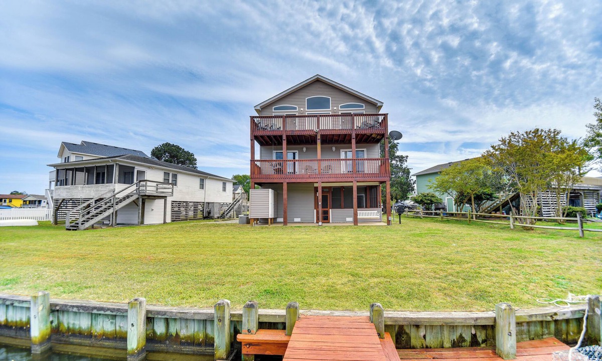 Colington Harbour House | Tranquil Outer Banks Home: Dock & Community Pool!