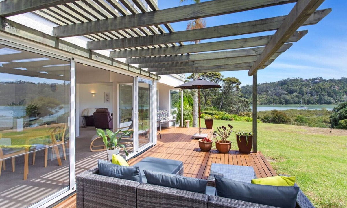 Beach Haven House | Unique waterfront home, peacful and private. Aircon, free parking, free wifi