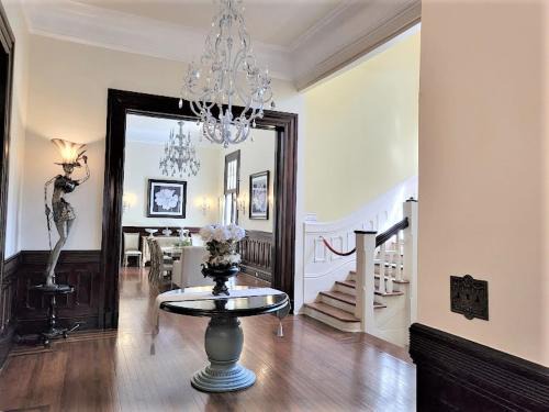 Faubourg Livaudais House | Walker Mansion on St Charles Ave - Unit 3