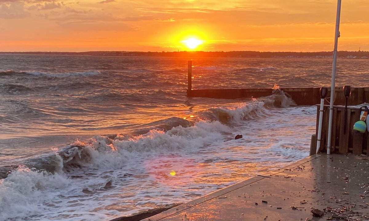 Middlesex County House | Waterfront oasis 4 bdr house in Old Saybrook direct waterfront amazing sunsets