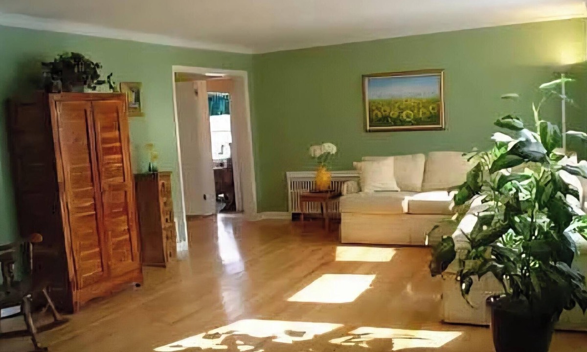 Linden House | WORLD CUP STAY Spacious 4-bedroom house with central A/C in charming Linden