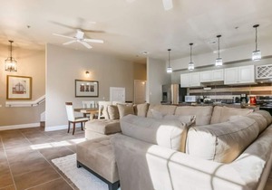 15% OFF Monthly |10% OFF Weekly- Private 4BR Condo steps from St Charles Ave