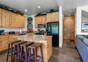 Moose Mgmt at Bear Hollow 5474 Pvt HotTub-FreeBus-Convenient & Centrally Located
