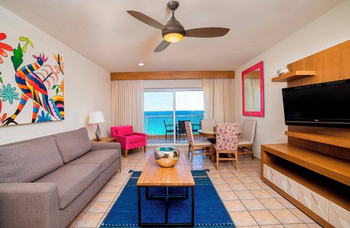 Los Cabos Resort | 1-Bedroom Medano beach 5* resort *HURRY*Only available March 14 to 21, 2026