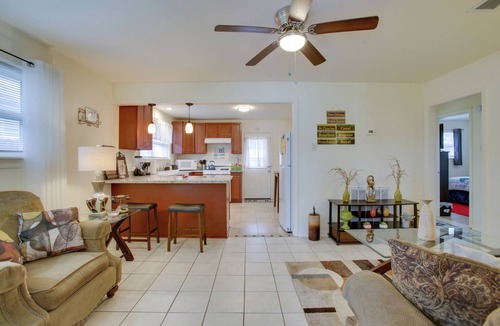 Kenner - Louis Armstrong International Airport House | 1 Mi to Airport! New Orleans Area Home