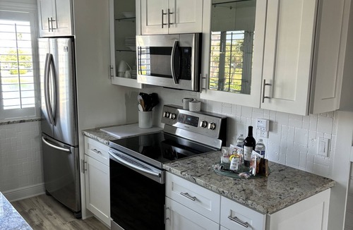 Jupiter Condo | 125.00 NIGHT! CONSTRUCTION SALE! NOW THRU SEPT! BEAUTIFUL JUPITER BAY 1BED 2BATH