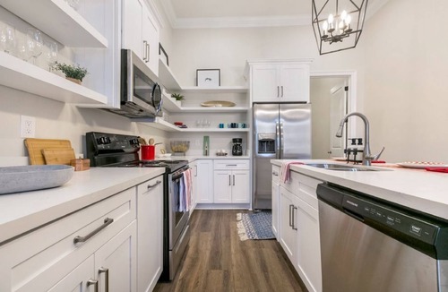 Faubourg Lafayette House | 15% OFF Monthly | 10% OFF Weekly-Spacious 3BR Vacation Home | 5-Min to French Quarter