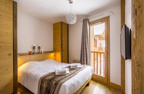 Les Brevieres Apartment | 150m from resort center, fitness, swimming pool, sauna, hammam, balcony, tv, 58m², Tignes