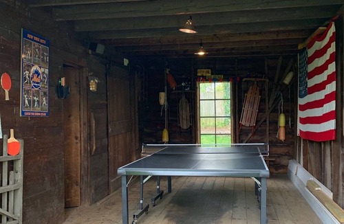 Mamaroneck House | 1870 Restored Victorian with Pool, sleeps 12, walking distance to train to NYC.
