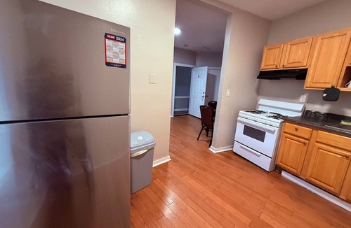 The Hill Apartment | 2-bedroom apartment in tranquil New Haven near Yale University