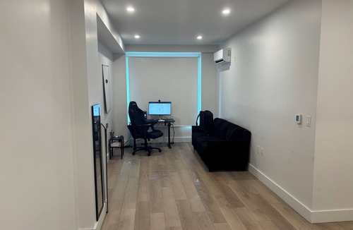 East Harlem Apartment | 2-bedroom apartment in gorgeous New York with fitness room and AC