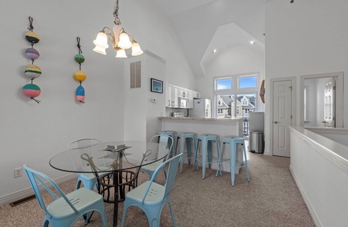 Bermuda Bay House | 2BR Sea Glass Castle at Cambridge Cove in Bermuda Bay