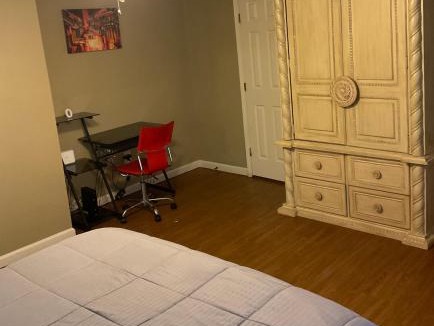 Kenner - Louis Armstrong International Airport House | 3 bedroom Cozy vacation rental near airport