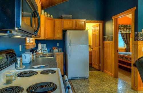 Coram Cabin | #4 - FISHERMAN CABIN – BEAUTIFUL PRIVATE SETTING, 6 MILES TO GLACIER PARK