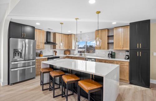 Paw Creek House | 4 Kings-1 Queen-Gameroom-Lounge-Luxury Home-4K1Q2T