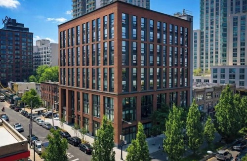 Hunters Point Apartment | 4 Minimalist Units | Minutes to Grand Central, Bryant Park & Rockefeller Center
