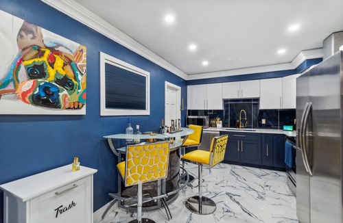 Liberty City House | 5BD, 10 guests, Big Yard, Near Wynwood, Boat Rentals, FIFA STAY
