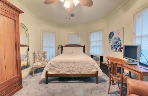 Raceland Bed & Breakfast | A Chateau on the Bayou Bed & Breakfast