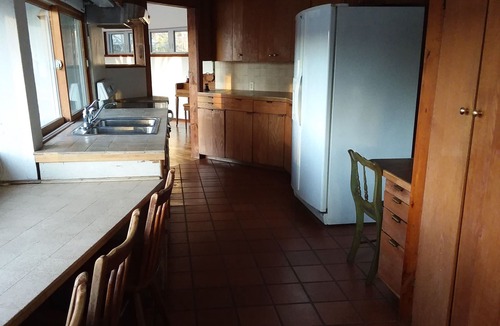 Shelton House | A country guest house just 21-32 minutes Bridgeport or New Haven Universities.