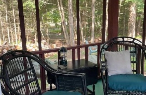 Saranac Lake Cabin | Adirondack cozy cottage with lake access, "Lune". Upper Saranac Lake area