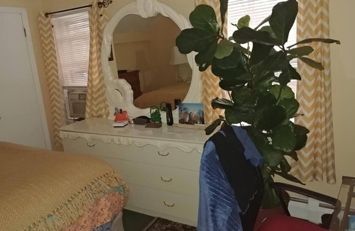 Ossining Bed & Breakfast | Adorable 2-bedroom bed & breakfast in fantastic Ossining location