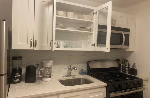 Queens Apartment | Affordable Charming and Spacious 2 bedroom unit in delightful Queens New York