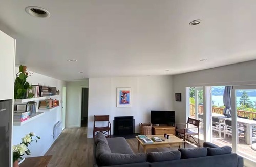 Akaroa House | Akaroa Harbour Views | Deck, Cosy Fireplace