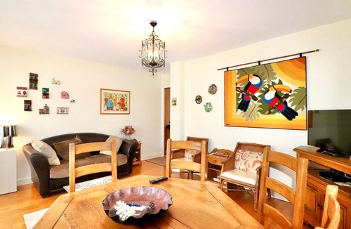 Annecy Apartment | Annecy: Spacious F2 50m from lake with balcony and parking