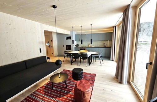 Untertschern Apartment | Apartment N3 Upper floor apartment (Cigaja) - The gray sheep