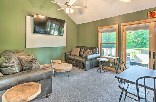 Apple River House | Apple River Abode w/ Pool Access - Near Lake!