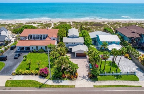 Cocoa Beach House | asa Solana | Luxury Oceanfront Cocoa Beach Home | Private Beach Access | 5 Bedrooms | Sleeps 8