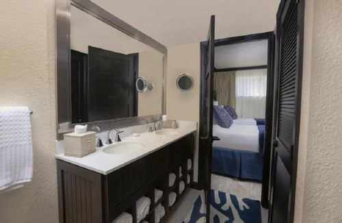Cocoa Beach Resort | Beachfront Resort with Luxury 2 Bedroom Suite near Famous Cocoa Beach Pier