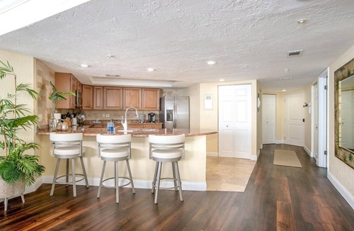 Venetian Way South Condo | Beachview Oasis - NO DRIVE BEACH - Amazing Amenities! CONSTRUCTION IS OVER!